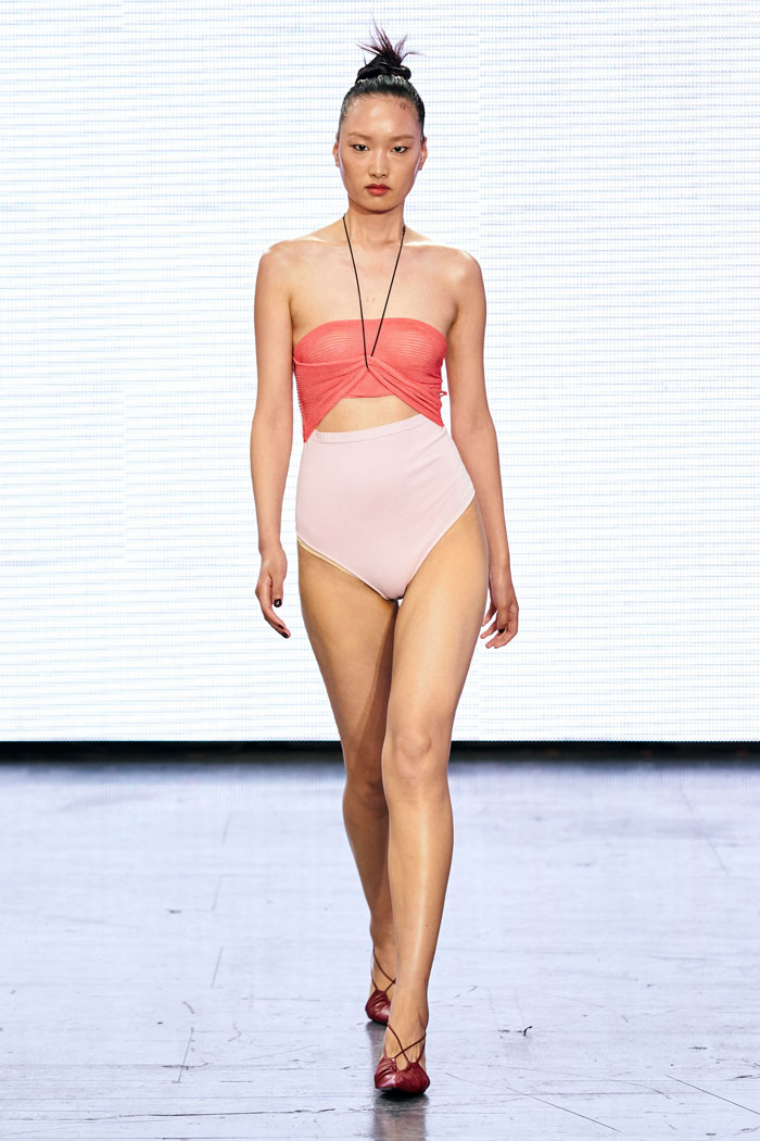 Nensi Dojaka Spring 2022 collection