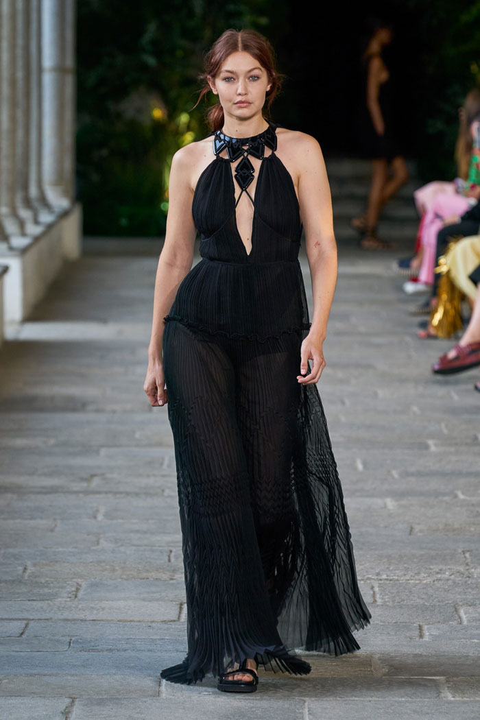 Alberta Ferretti Spring 2022