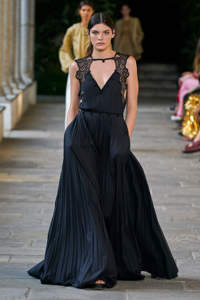 Alberta Ferretti Spring 2022