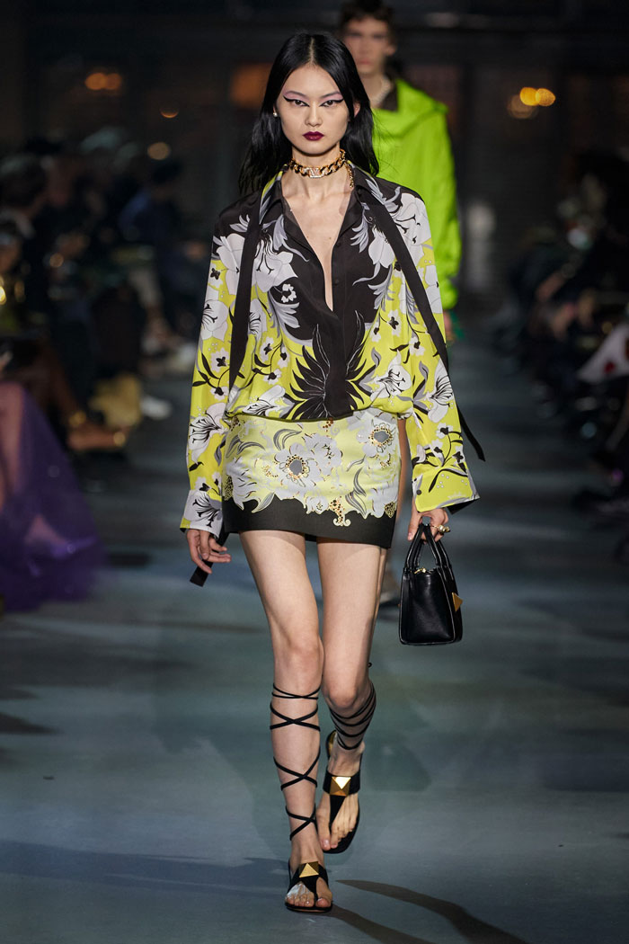 Valentino Spring 2022 runway show
