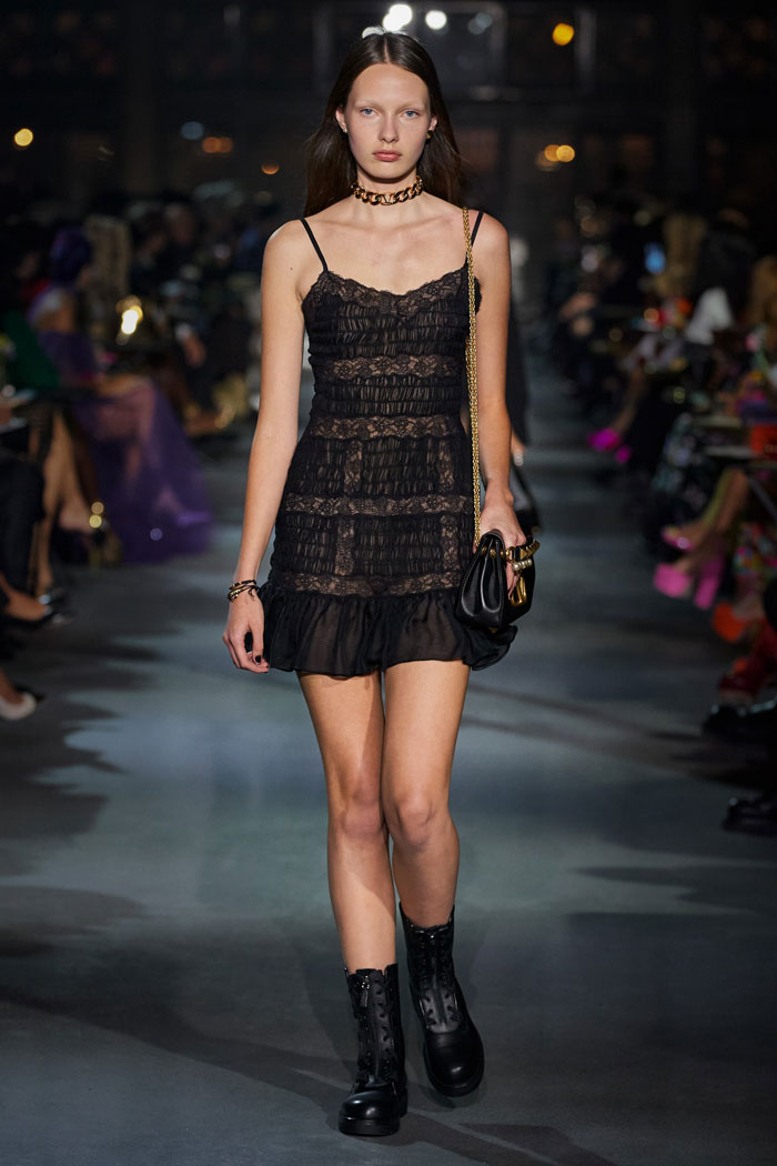 Valentino Spring 2022 runway show