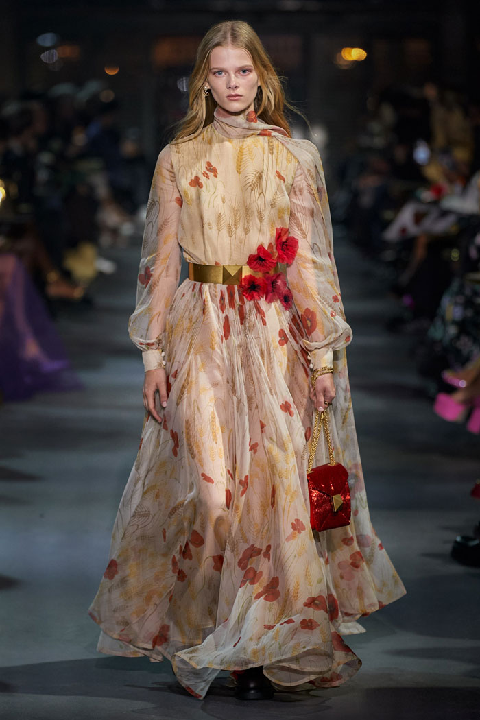 Valentino Spring 2022 runway show