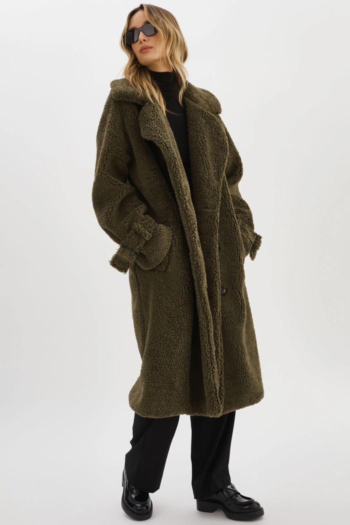 2-MALANI_sherpa-coat-FORESTGREEN-lamarque